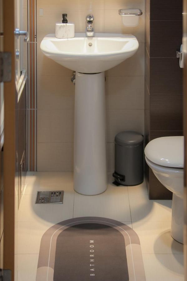 City Nest Apartment Podgorica Ngoại thất bức ảnh